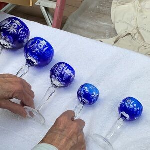 Elegant Blue Etched Wine Glass Set